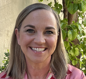 Headshot of Aoife Bearsley